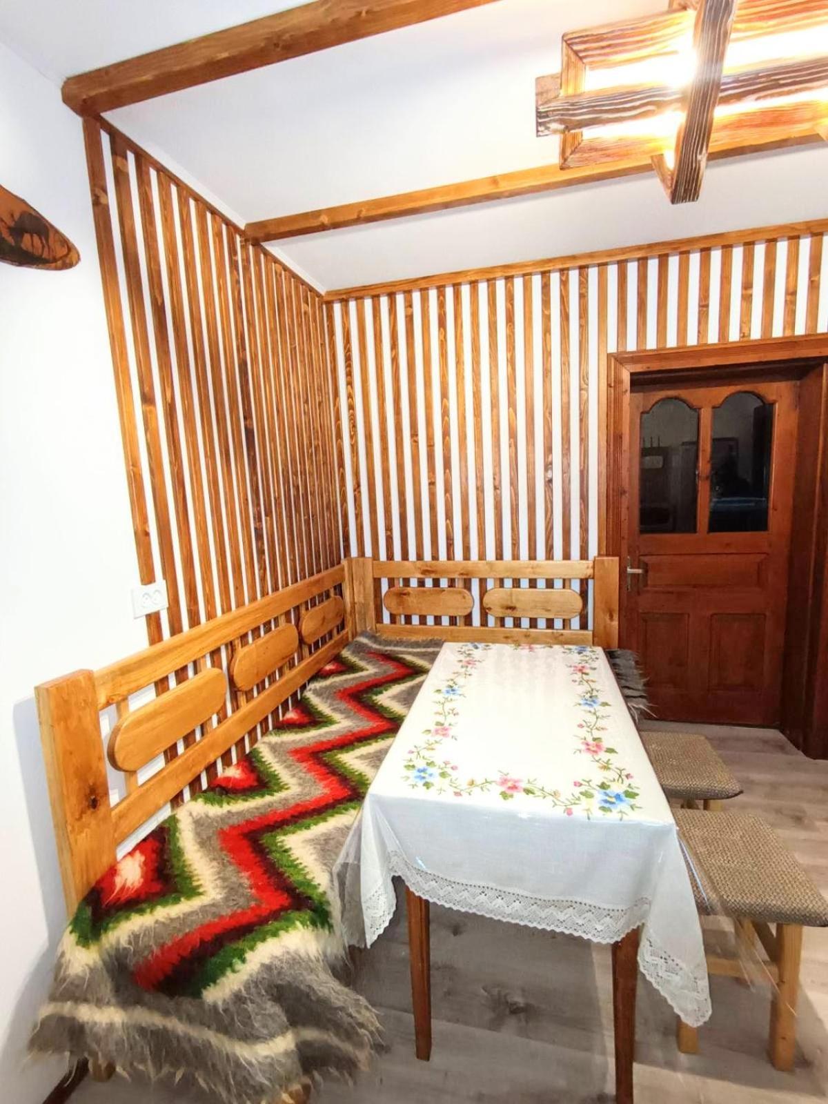 Будиночок Для Щастя Yaremche Exterior photo